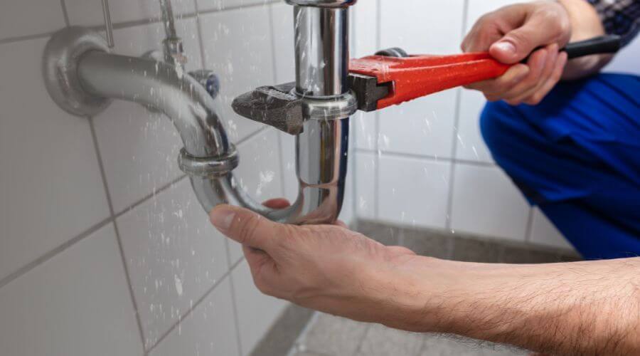 Expert burst pipe repair services in Hope, NM